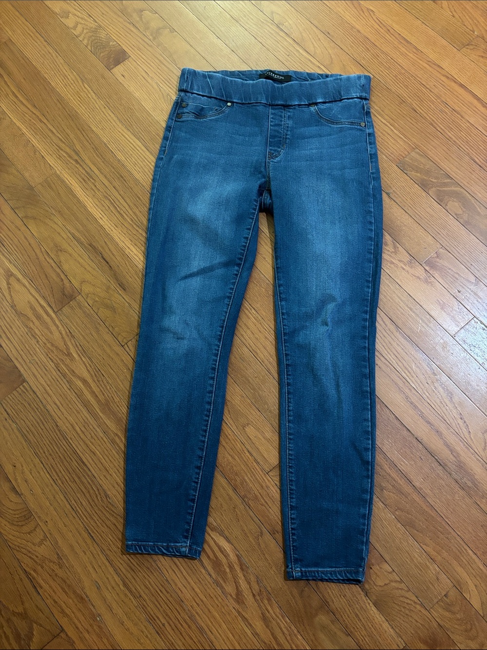 Liverpool Jeans Company Indigo Blue Pull-On Jeggings. Size 8